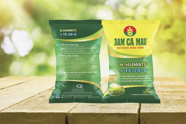 cổ phiếu DCM