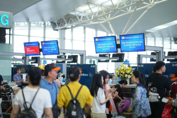 co-phieu-nganh-hang-khong